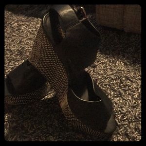 Mossimo Black and Cream Wedge